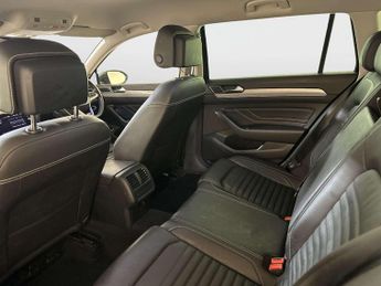 Volkswagen Passat 1.4 TSI 13kWh GTE Estate 5dr Petrol Plug-in Hybrid DSG Euro 6 (s