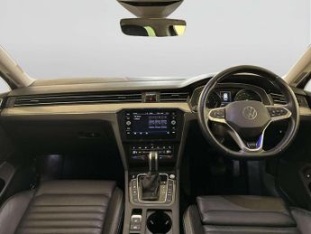 Volkswagen Passat 1.4 TSI 13kWh GTE Estate 5dr Petrol Plug-in Hybrid DSG Euro 6 (s