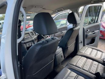 Volkswagen Amarok 3.0 TDI V6 BlueMotion Tech Highline Auto 4Motion Euro 6 (s/s) 4d