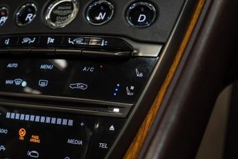 Aston Martin DB11 4.0 V8 Volante 2dr Petrol Auto Euro 6 (s/s) (510 ps)