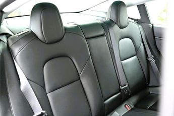 TESLA Model 3 Standard Range Plus Saloon 4dr Electric Auto RWD (241 bhp) +FREE