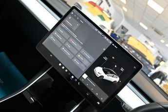 TESLA Model 3 (Dual Motor) Performance Saloon 4dr Electric Auto 4WDE (Performa