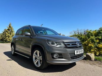 Volkswagen Tiguan 2.0 TDI BlueMotion Tech R-Line DSG 4WD Euro 5 (s/s) 5dr (Nav)
