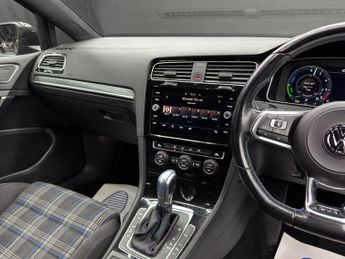 Volkswagen Golf 1.4 TSI 8.7kWh GTE DSG Euro 6 (s/s) 5dr