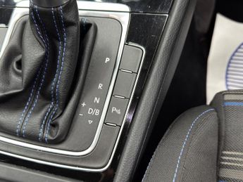 Volkswagen Golf 1.4 TSI 8.7kWh GTE DSG Euro 6 (s/s) 5dr