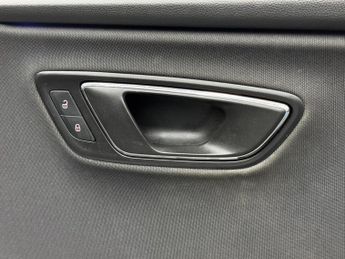 SEAT Leon 1.4 EcoTSI FR Titanium Technology Sport Coupe DSG Euro 6 (s/s) 3