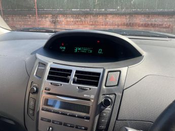 Toyota Yaris 1.33 Dual VVT-i TR MultiMode Euro 4 (s/s) 5dr