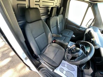 Mercedes-Benz eSprinter 55kWh Progressive Auto FWD L2 H2 5dr 20kW Charger