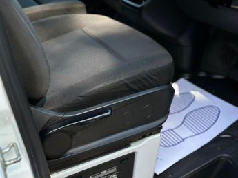 Mercedes-Benz eSprinter 55kWh Progressive Auto FWD L2 H2 5dr 20kW Charger