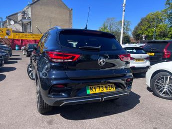 MG MG ZS 72.6kWh Trophy Connect Long Range Auto 5dr