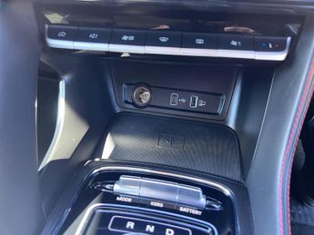MG MG ZS 72.6kWh Trophy Connect Long Range Auto 5dr