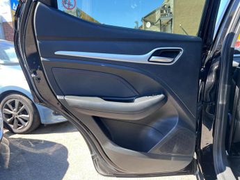 MG MG ZS 72.6kWh Trophy Connect Long Range Auto 5dr