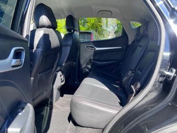 MG MG ZS 72.6kWh Trophy Connect Long Range Auto 5dr