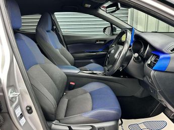 Toyota C-HR 1.8 C-HR-Dynamic HEV CVT 5dr