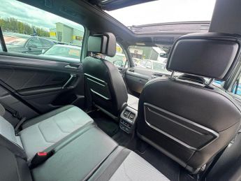 Volkswagen Tiguan 2.0 TDI R-Line DSG 4Motion Euro 6 (s/s) 5dr