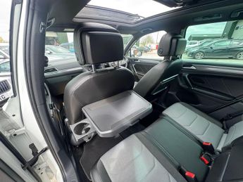 Volkswagen Tiguan 2.0 TDI R-Line DSG 4Motion Euro 6 (s/s) 5dr