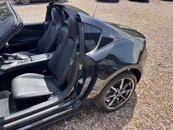 Mazda MX-5 RF 2.0 SKYACTIV-G Sport Nav+ Convertible 2dr Petrol Auto Euro 6 (s/