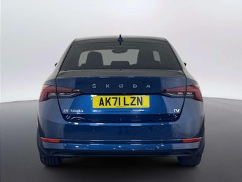 Skoda Octavia 1.4 TSI iV 13kWh SE L Hatchback 5dr Petrol Plug-in Hybrid DSG Eu