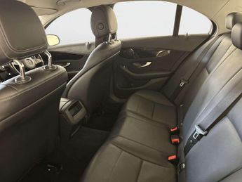 Mercedes-Benz C Class 2.1 C220 BlueTEC SE Saloon 4dr Diesel G-Tronic+ Euro 6 (s/s) (17