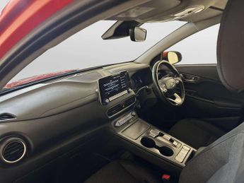 Hyundai KONA 64kWh Premium SUV 5dr Electric Auto (7kW Charger) (204 ps)