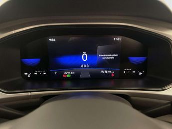 Volkswagen T-Roc 1.5 TSI Life SUV 5dr Petrol DSG Euro 6 (s/s) (150 ps)