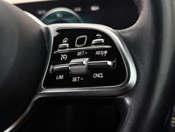 Mercedes-Benz A Class 1.5 A180d Sport (Executive) 7G-DCT Euro 6 (s/s) 5dr