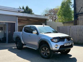 Mitsubishi L200 2.5 DI-D Elegance 4WD 4dr