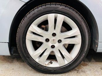 Peugeot 5008 2.0 HDi Active Auto Euro 5 5dr