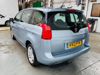 Peugeot 5008 2.0 HDi Active Auto Euro 5 5dr