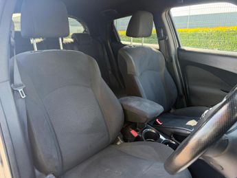 Nissan Juke 1.6 N-Connecta XTRON Euro 6 5dr