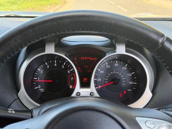 Nissan Juke 1.6 N-Connecta XTRON Euro 6 5dr