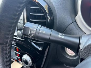 Nissan Juke 1.6 N-Connecta XTRON Euro 6 5dr