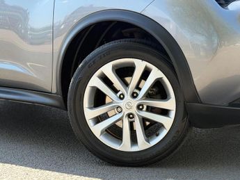 Nissan Juke 1.6 N-Connecta XTRON Euro 6 5dr