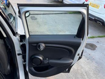 MINI Hatch 1.5 Cooper Steptronic Euro 6 (s/s) 5dr