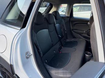 MINI Hatch 1.5 Cooper Steptronic Euro 6 (s/s) 5dr