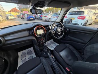 MINI Hatch 1.5 Cooper Steptronic Euro 6 (s/s) 5dr