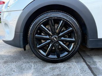 MINI Hatch 1.5 Cooper Steptronic Euro 6 (s/s) 5dr