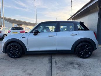 MINI Hatch 1.5 Cooper Steptronic Euro 6 (s/s) 5dr