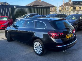 Vauxhall Astra 2.0 CDTi SE Sports Tourer Auto Euro 5 5dr