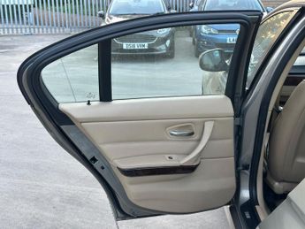 BMW 3 Series 2.0 320i SE Steptronic Euro 4 4dr