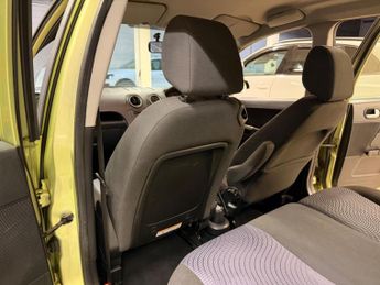 Ford Fusion 1.6 Zetec Climate 5dr