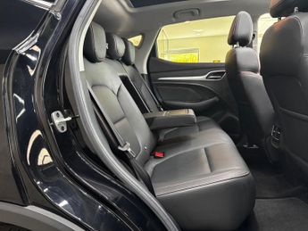 MG MG ZS 72.6kWh Trophy Long Range Auto 5dr