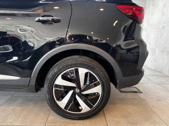 MG MG ZS 72.6kWh Trophy Long Range Auto 5dr