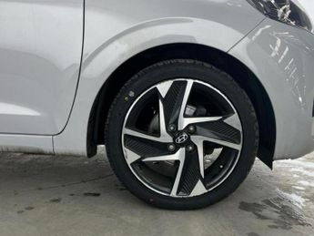 Hyundai i10 1.2 Premium Hatchback 5dr Petrol Auto Euro 6 (s/s) (79 ps)