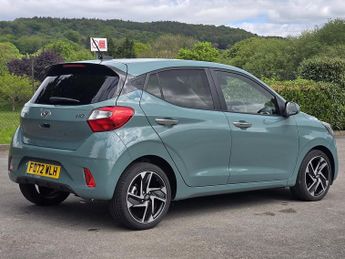 Hyundai i10 1.2 Premium Hatchback 5dr Petrol Auto Euro 6 (s/s) (84 ps)