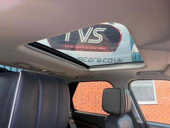 Land Rover Discovery 3.0 SD V6 HSE Luxury Auto 4WD Euro 6 (s/s) 5dr