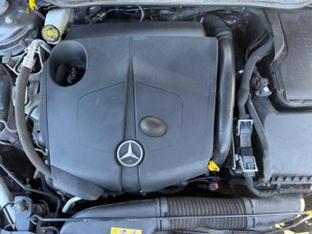 Mercedes-Benz GLA 2.1 GLA200d AMG Line 7G-DCT Euro 6 (s/s) 5dr