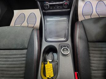 Mercedes-Benz A Class 1.6 A180 AMG Line (Premium Plus) 7G-DCT Euro 6 (s/s) 5dr