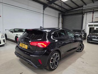 Ford Focus 1.0T EcoBoost ST-Line X Auto Euro 6 (s/s) 5dr