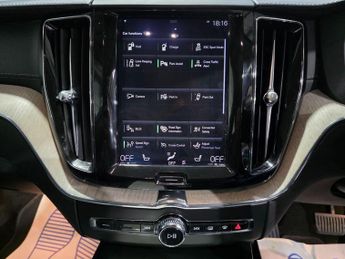 Volvo XC60 2.0h T8 Twin Engine 10.4kWh Inscription Pro Auto AWD Euro 6 (s/s